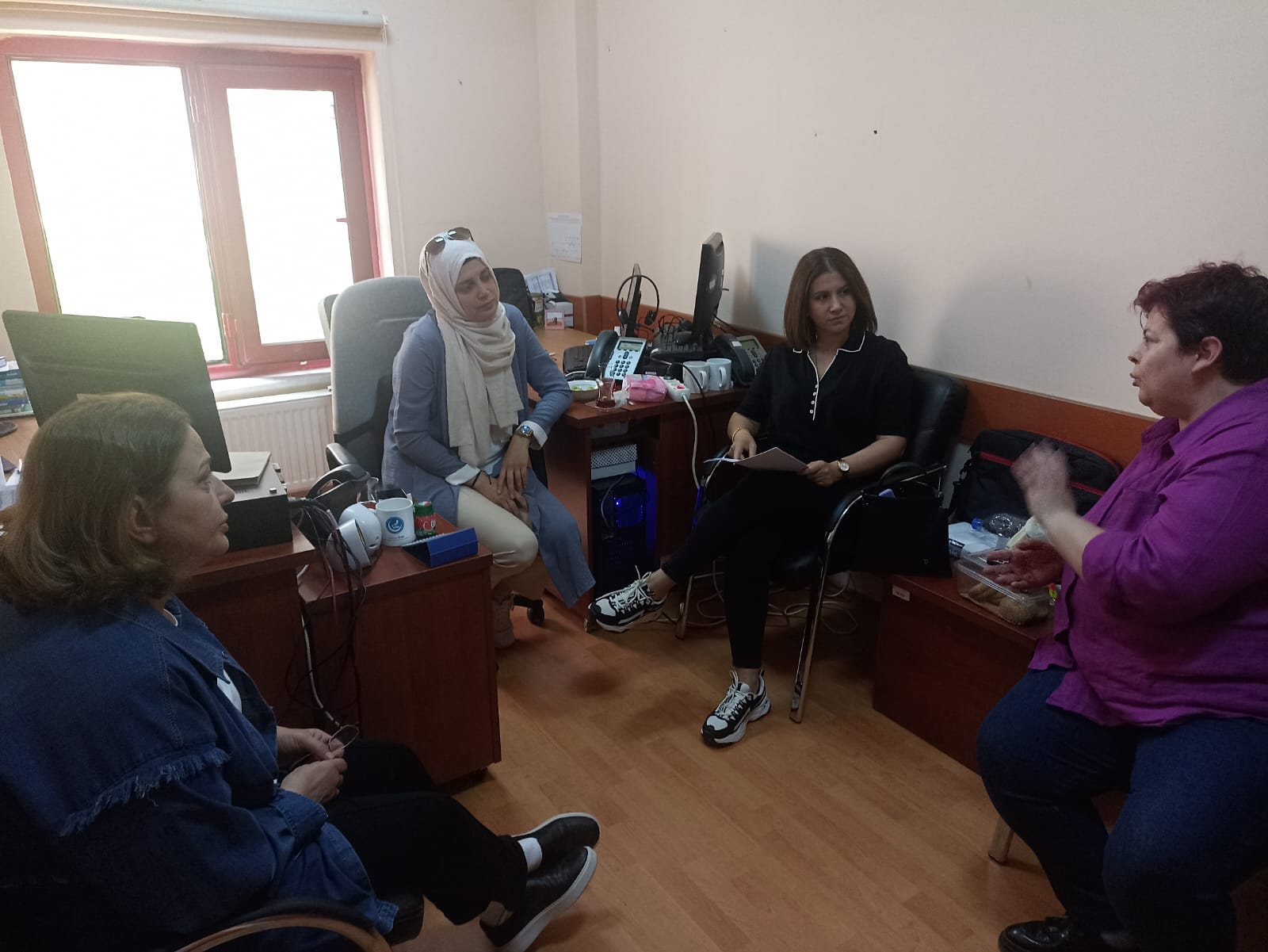 PAZARLAMA VE HALKLA İLİŞKİLER TANITIM PROGRAMLARININ MÜFREDAT GÜNCELLEME ÇALIŞMALARI KAPSAMINDA ÖĞRETİM ELEMANLARIMIZ İLE TOPLANTI DÜZENLEDİK